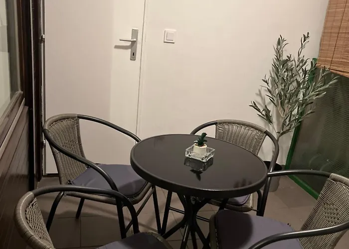 Rocco Apartment-Free Parking&Wifi