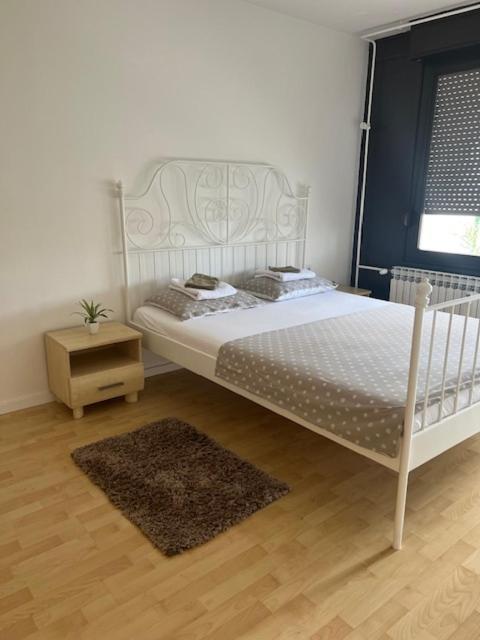 Rocco Apartment-free Parking&wifi Zagreb